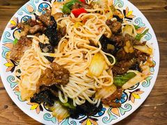 -歹歹的加个面过油肉拌面