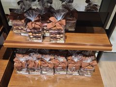 -Laderach 莱德拉(上海环贸iapm店)