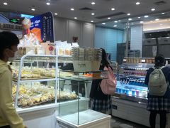 面包甜点陈列柜-BreadTalk面包新语·烘焙蛋糕(海岸城店)
