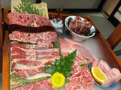 -山川小町·极番烧肉(新地假日广场店)