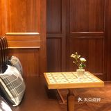 愚园路上新晋的藏在牛排馆旁边的咖啡馆