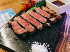 澳洲和牛西冷牛排（M6）-Golden Lily河内巴黎法越料理餐厅(建国西路店)