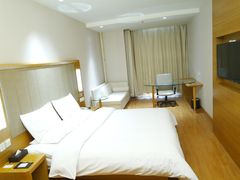 -全季酒店(郑州建设路碧沙岗地铁站店)