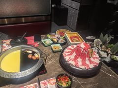 -一绪に和牛寿喜烧(罗湖益田假日店)