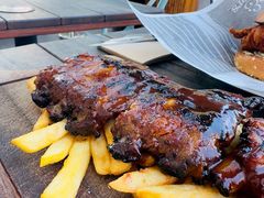 -Ribs & Burgers The Rocks