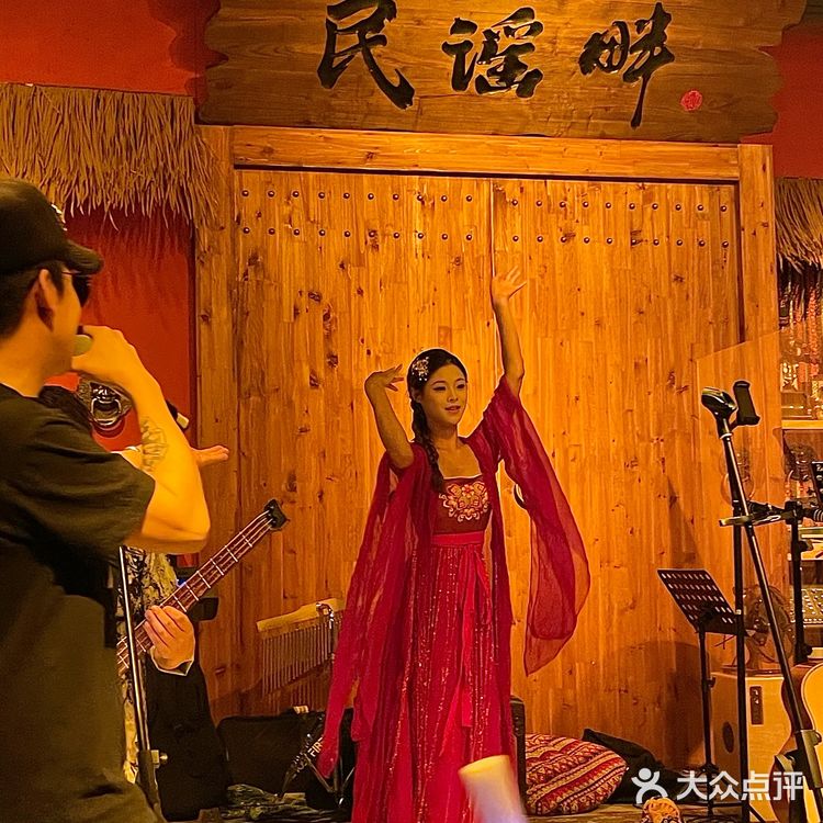 这家小酒馆🍻有种不在汕头的松弛感!