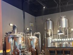 -HUZI虎滋精酿餐吧(京西大悦城店)