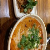 从小吃到大的童年记忆，小粉=素米线、羊肉笼笼、红烧羊