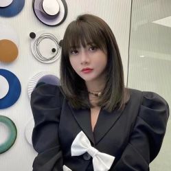 -AYO SALON