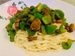 辣爆小公鸡面-锅儿挑面馆