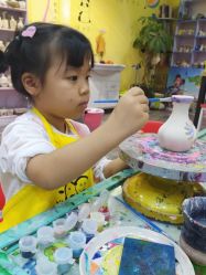 -泥娃娃DIY陶吧(易生活购物公园店)