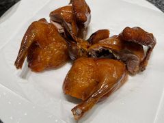 脆皮乳鸽-頂好酒家·经典粤菜(海信广场店)