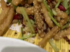 -黄泥岗·地道湖北菜(奥特莱斯店)