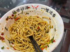 -牛一嘴·兰州牛肉面·大盘鸡(财富中心店)