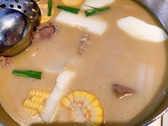 -肥仔文澳门猪骨煲(南京西路店)