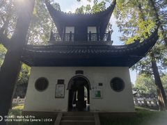 -汇龙潭