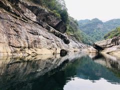 -燕子河大峡谷天坑仙境