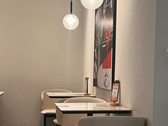 -必胜客(松雷店)