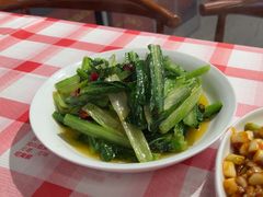 -洪霞餐馆·川菜·鲜货现炒(两江春城店)