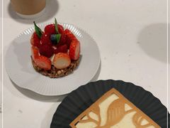 -潮一不贰·法式甜品·生日蛋糕·西式简餐(外滩店)