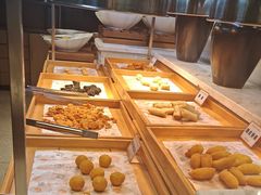 -金滏山烤肉·海鲜·火锅自助餐厅(襄阳万达店)