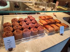 -VERIE BAKEHOUSE