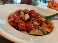 腊八蒜烧肥肠-那家小馆•北京菜•烤鸭(香山店)