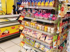 -华润万家(摩尔城店)