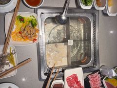 -海底捞火锅(新松江路生日主题店)