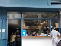 门面-Be Lived Cafe比例咖啡(摩天轮店)