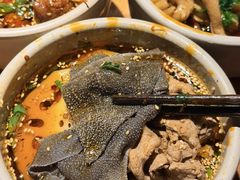 -城墙拐拐火锅(三峡广场黑金冠店)