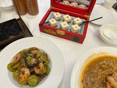 -品海楼·大连海胆锅贴馆(东港店)