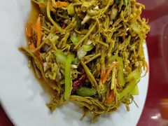 拌山野菜-北京龙庆四季香农家饭庄·灶台鱼·碳烤虹鳟鱼(龙庆峡店)