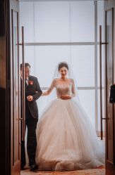 -拉瑞娜LaReine婚纱礼服高级定制