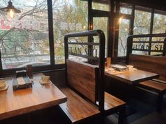 -管氏翅吧(中关村店)
