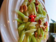 西芹腰果-老白肉馆(临江小区店)