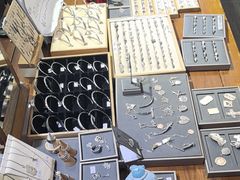 -十八字金·银饰·拼豆·开蚌DIY(魏公芳华里店)