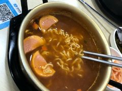 -拌来拌去石鍋拌飯(文鼎店)