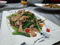 -蔼若春.传承云南菜(金碧公园店)