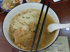 -百年老字号·观振兴蟹黄面·三虾面·苏式面(观前街富仁坊巷店)