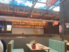 -阿瓦山寨·湘菜现炒·剁椒鱼头王(咸阳总店)