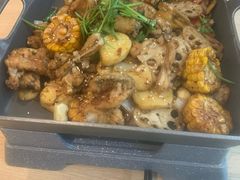 招牌悦蓉牛蛙干锅-精悦蓉(松江万达广场店)