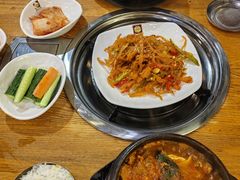 -喇喇排骨火锅·传统韩式脊骨汤(望京西园总店)