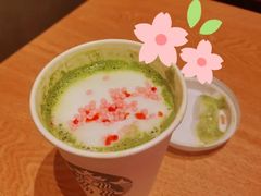 樱花草莓茶拿铁-星巴克(西湖天地店)