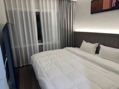 -南月台酒店(春熙路李家沱地铁站店)