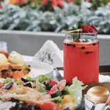 一般蓝色 但是我们吃了2口就觉得太甜了