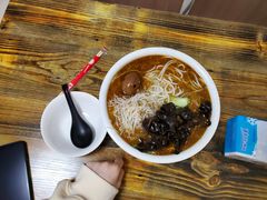 鸡肉米线-金家小金碗云南过桥米线
