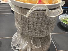 -鞍山大白鲨美食酒店