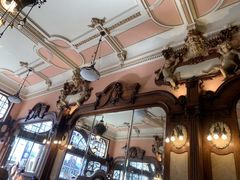 -Majestic Café
