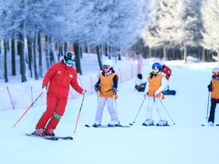 -石京龙滑雪场-停车场
